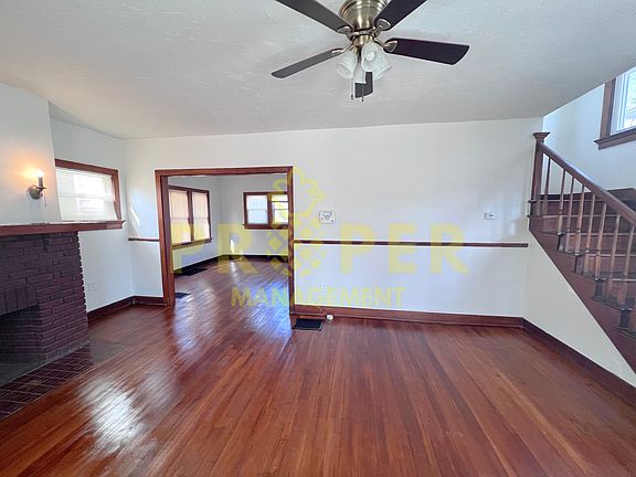 2nd image of 117 Santa Clara Ave