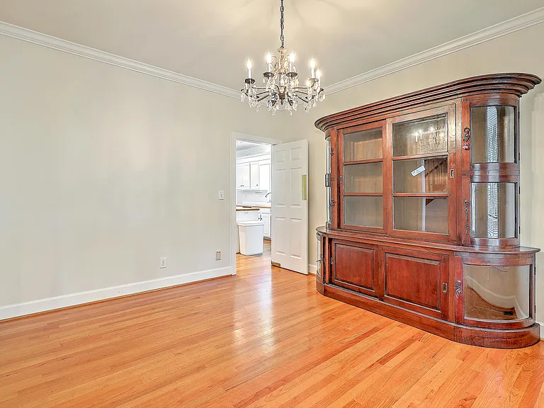 317 Rutherford St — Photo 14