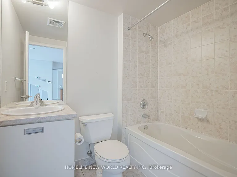 37 Grosvenor St #1701 — Photo 22