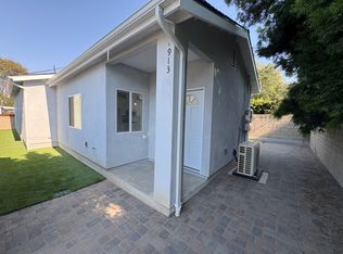 913 W 20th St, Costa Mesa, CA 92627