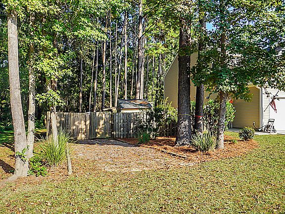 4th image of 115 Wynfield Forest Dr