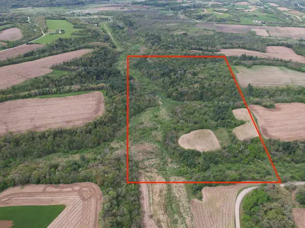 8000AC Ackerman Rd, Wonewoc, WI 53968