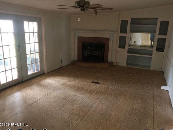 5th image of 102 Riverview Cir