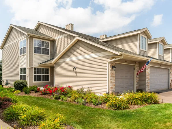 961 Kelly Ln #961, Sycamore, IL 60178