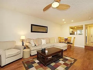 4201 Spyglass Hl — Photo 2
