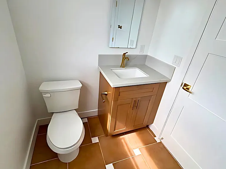 1802 Ocean Park Blvd — Photo 17