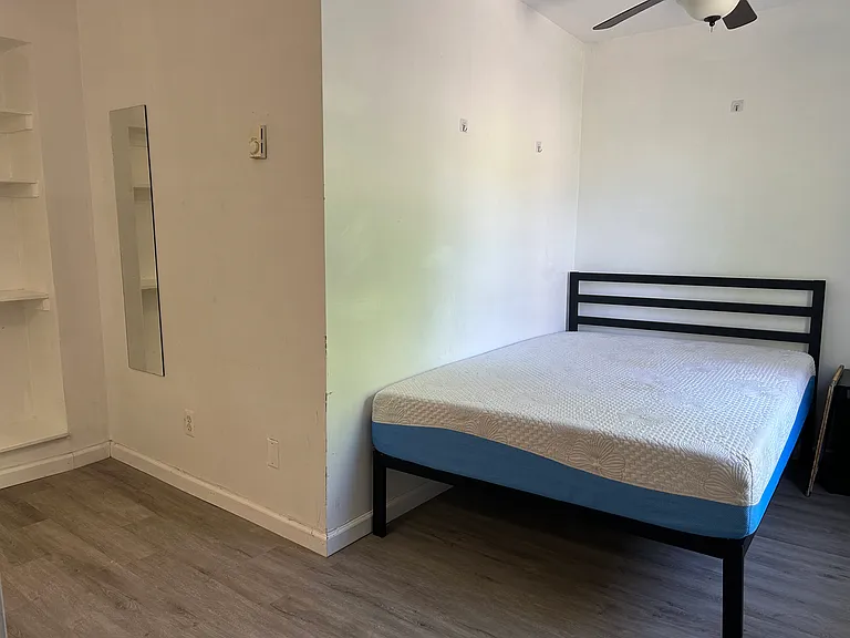 61 Walnut St #2 — Photo 8