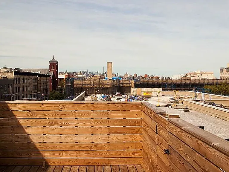 957 Kent Ave #3 — Photo 9
