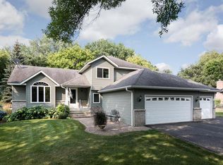 16121 Logarto Ln, Lakeville, MN 55044