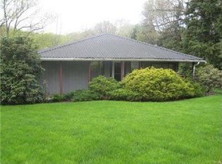 316 Logan Rd, Valencia, PA 16059