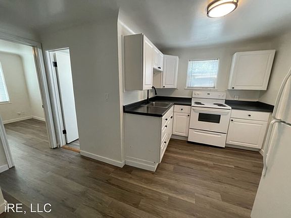 3rd image of 612 S Walnut St #8186131
