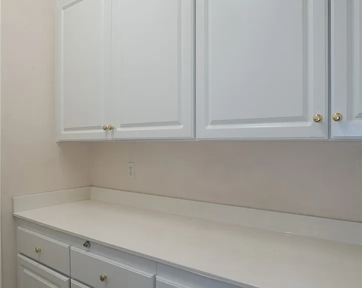 7861 Darby Ave — Photo 62