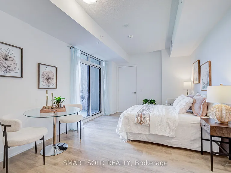 268 Buchanan Dr #305W — Photo 27