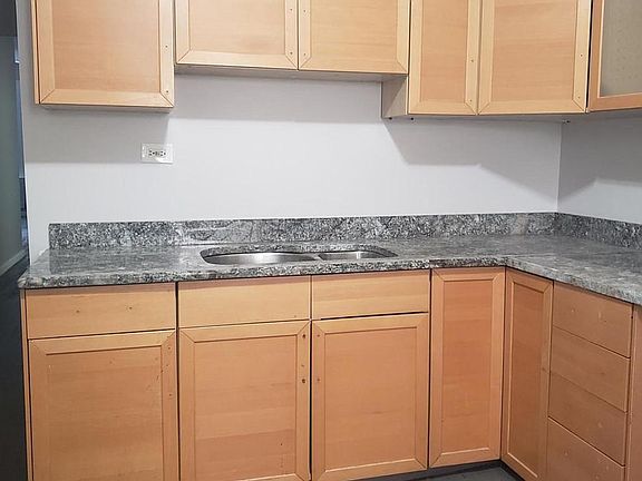 2nd image of 1036 N Trumbull Ave #1