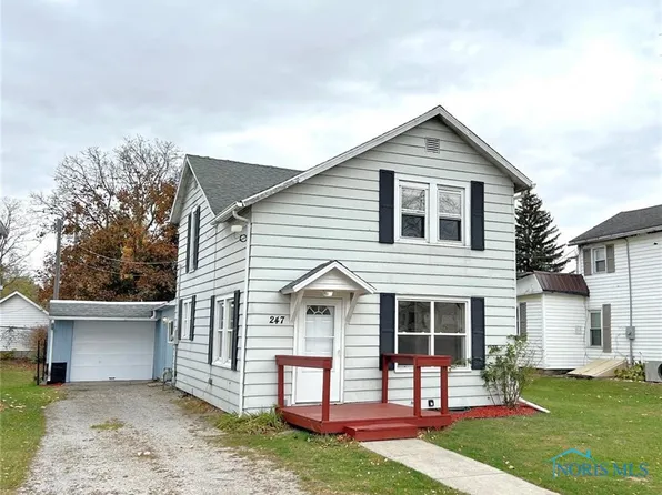 247 E Lynn St, Edgerton, OH 43517