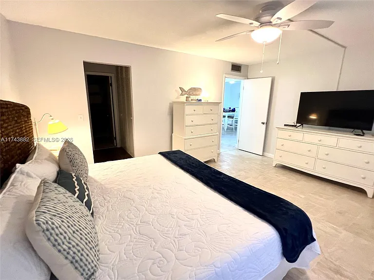 125 Ocean Ave #402 — Photo 6