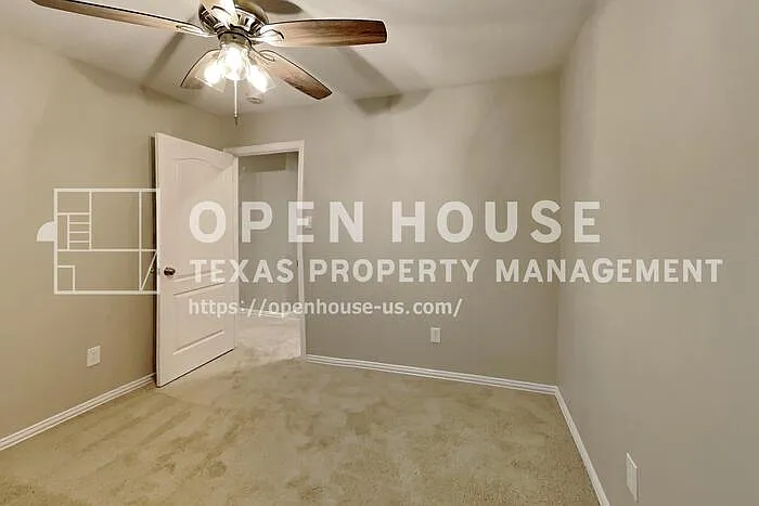 6213 Lennox Ln — Photo 15
