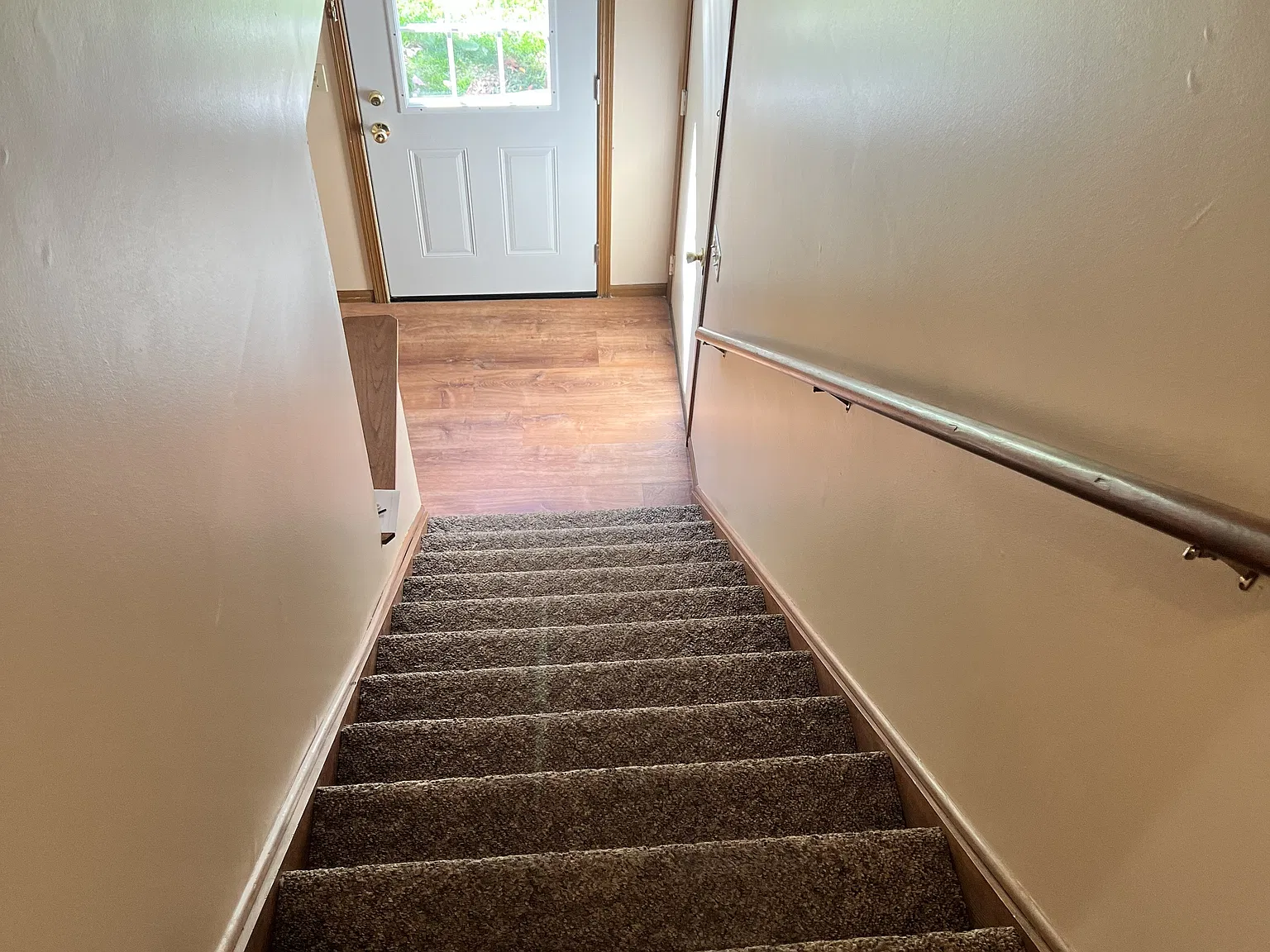 2 bed, 1.5 bath, 1120 sqft, $1,125 — Photo 2
