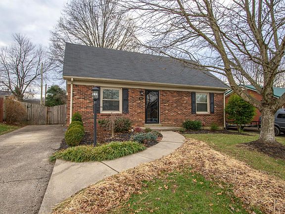 4th image of 512 Pinewood Dr