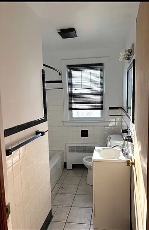 2 bed, 1.0 bath, 1150 sqft, $1,450 — Photo 2