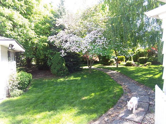 2nd image of 2124 Crawford Dr