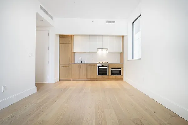 Rented by Brick&Mortar | media 25