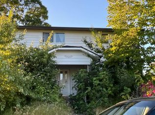 2039 SE Lexington St, Portland, OR 97202