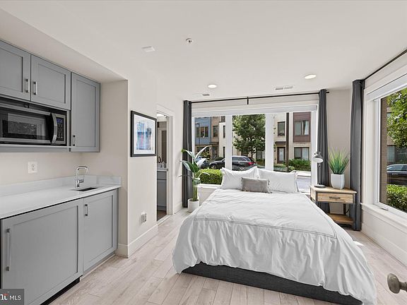 5th image of 6727 Eames Way