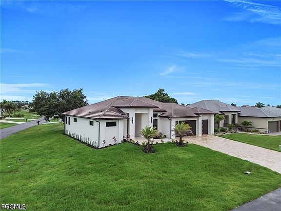 3rd image of 24247 San Lucas Ln
