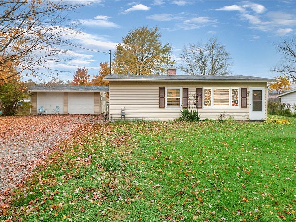 12226 Melody Ln, Grafton, OH 44044 | Zillow