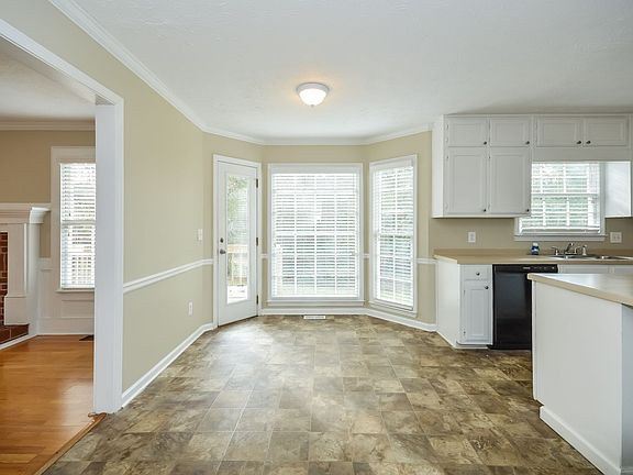 4th image of 1902 Rockbrook Ct