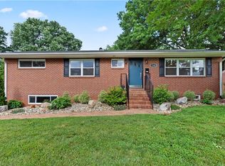 1342 Berwick Rd, Winston Salem, NC 27103