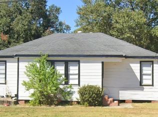 6937 39th St, Groves, TX 77619