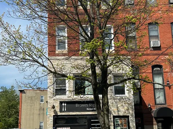 2404 N Charles St, Baltimore, MD 21218