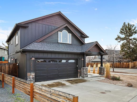 3rd image of 20739 NE Angora Ct