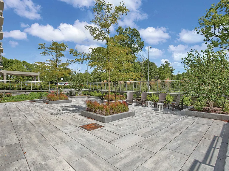 1060 Old Mill Rd — Photo 15