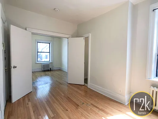 Rented by Realty 2000 Corp | media 16