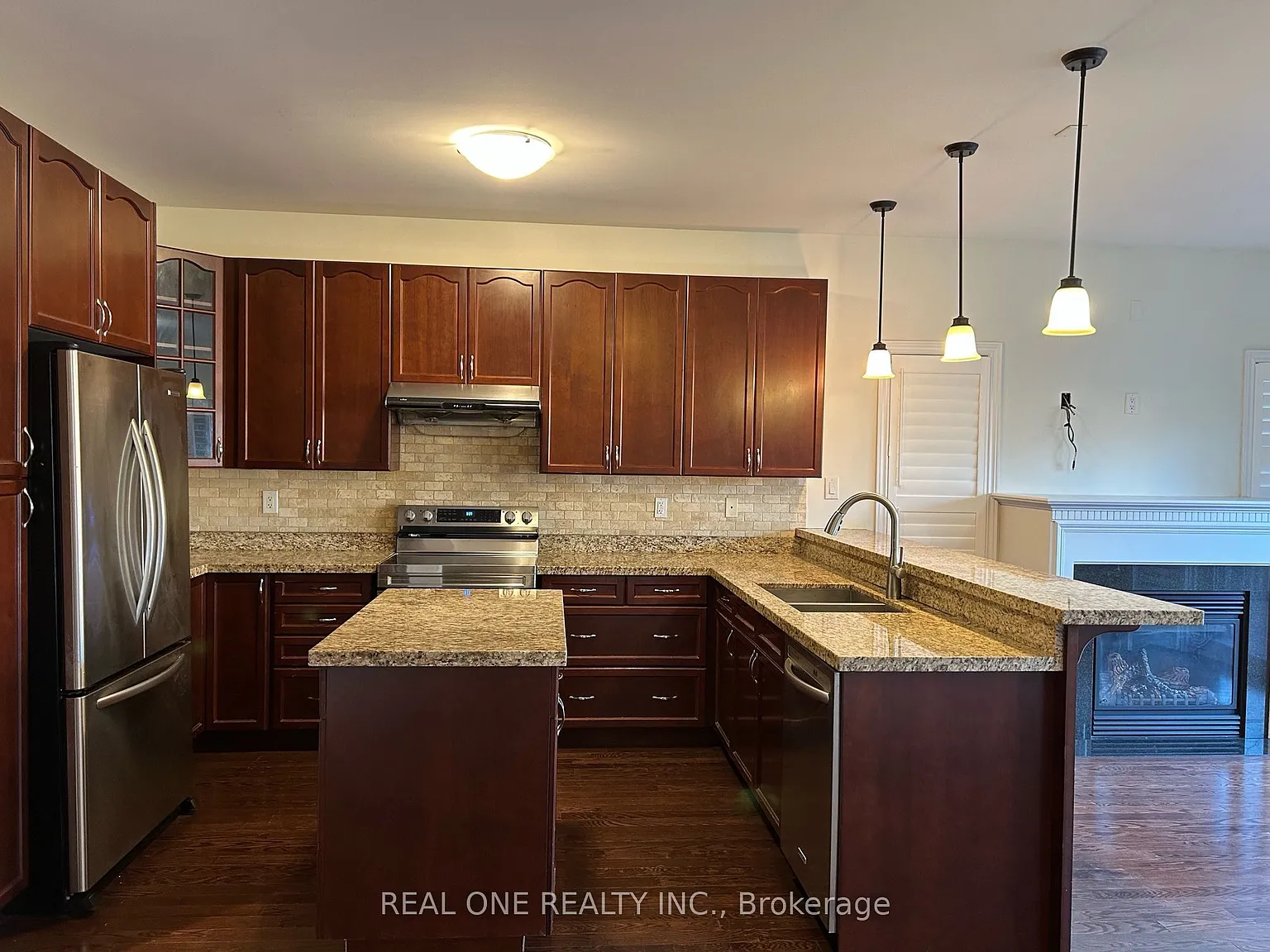 3 bed, $4,500 — Photo 4