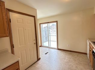1052 Community Rd #3, Schenectady, NY 12303