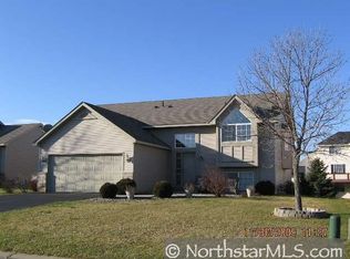 2346 Ponds Way, Shakopee, MN 55379