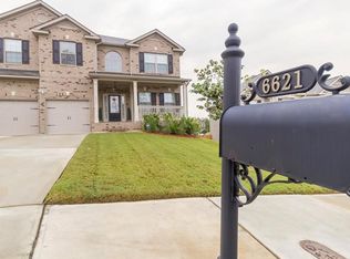 6621 Oak Hill Pass, Fairburn, GA 30213