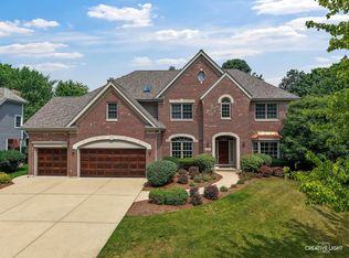 1105 Thoroughbred Cir, St Charles, IL 60174