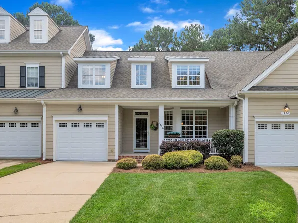 1326 Fairview Club Dr, Wake Forest, NC 27587