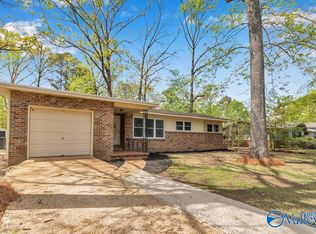 1901 Pinehurst St SW, Hartselle, AL 35640