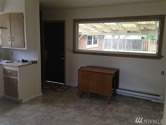 3rd image of 410 E 82nd St