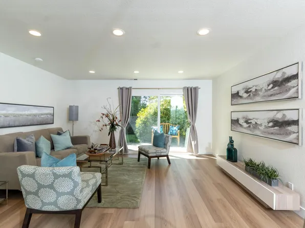 49 Emery Bay Dr, Emeryville, CA 94608