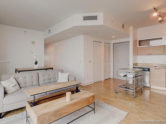 4th image of 3180 SW 22nd St APT 807