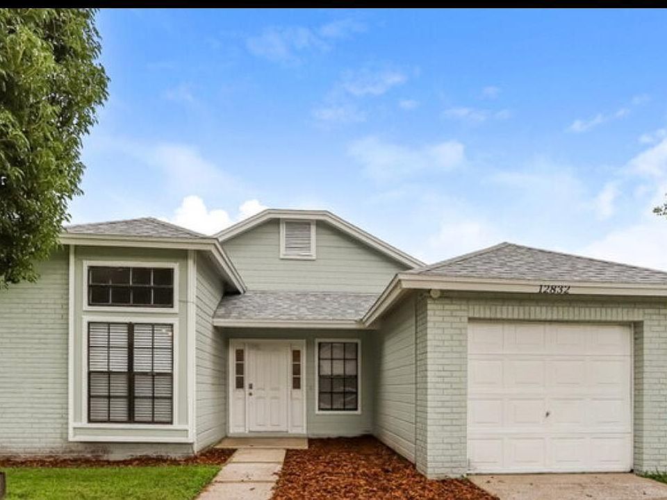 1st image of 12834 Dunhill Dr