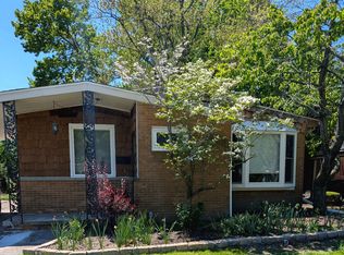 22424 Avalon St, Saint Clair Shores, MI 48080