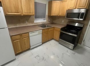 204 N 7th St #B1, Newark, NJ 07107